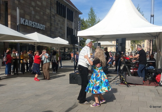 24-04-12-innenstadt-musik in der stadt-009