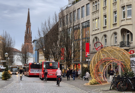 24-11-25-weihnachtsbeleuchtung-
