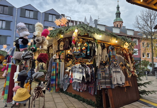 24-11-25-weihnachtsmarkt-006