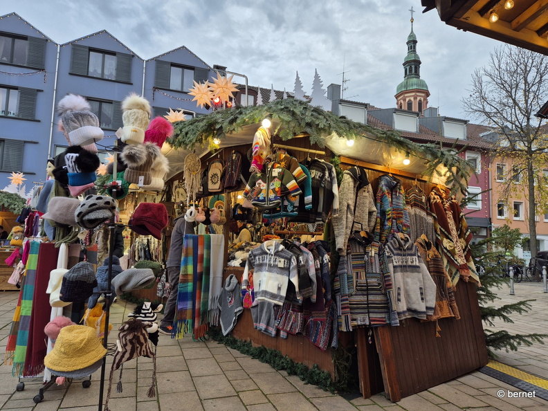24-11-25-weihnachtsmarkt-006.jpg
