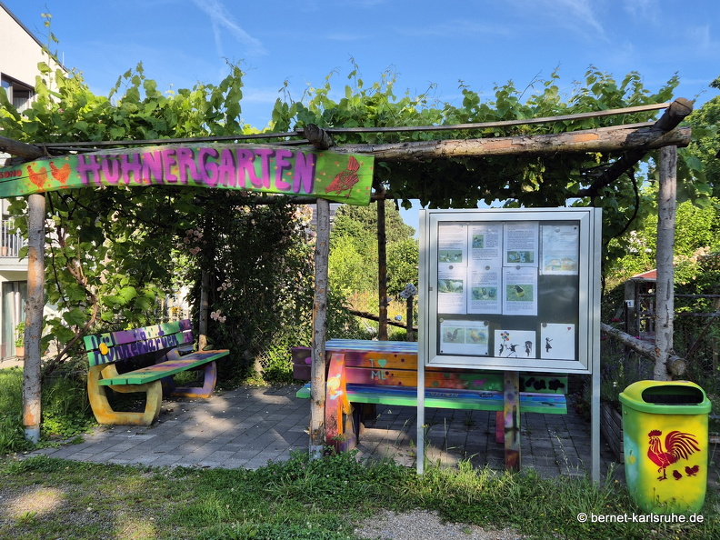 25-06-11-ortenberg-huehnergarten-.jpg