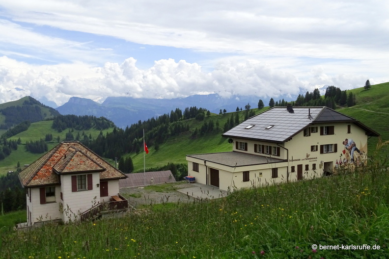 24-06-26-rigi-staffel-schwinger-und sennenhaus-008.jpg