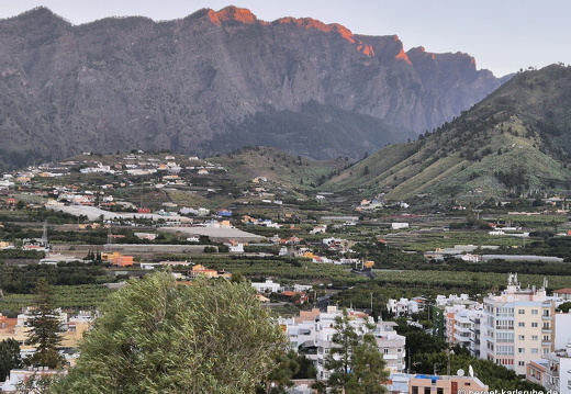 25-01-15-los llanos-castillo-aussicht stadt-sonnenaufgang-
