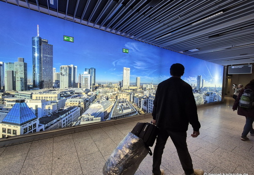 24-12-08-frankfurt-flughafen-006