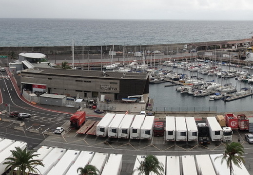 24-12-10-sc-blick auf hafen-004