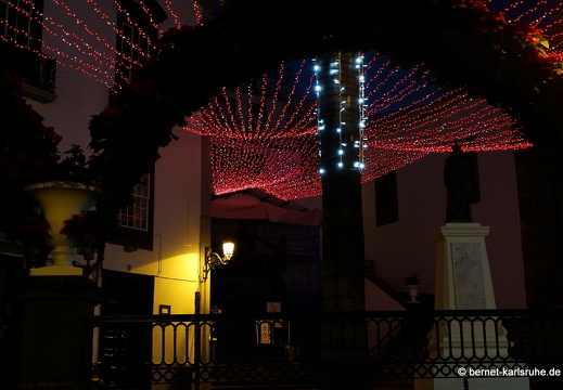 24-12-11-sc-weihnachtsbeleuchtung-calle odaly-030