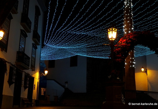 24-12-11-sc-weihnachtsbeleuchtung-calle odaly-016