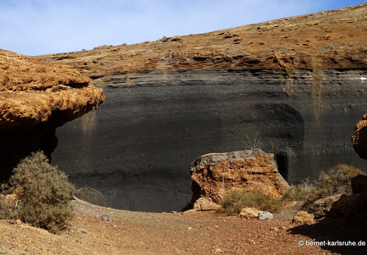 24-02-04-tahiche-lawoerden-vulkan-krater-020