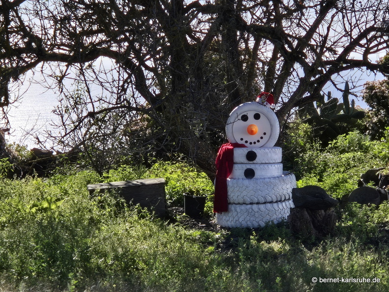 25-01-09-fuencaliente-weihnacht-schneemann-.jpg