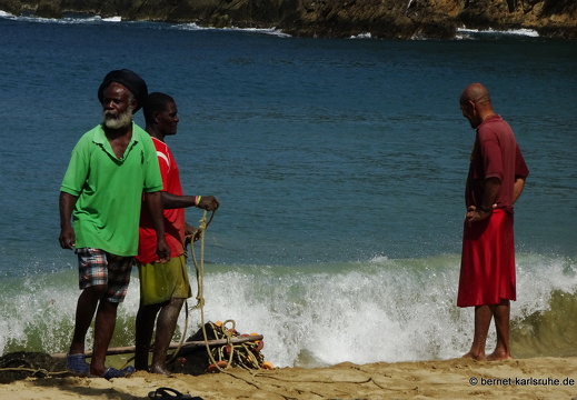 20-02-18-castara-strandfischer-006