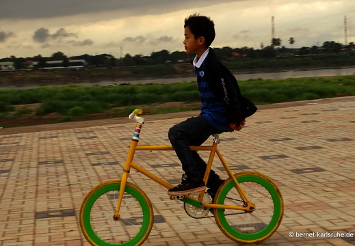 15-01-11-vientiane-regentag-233