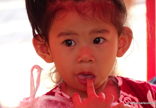 15-01-12-vientiane-nachtmarkt-009