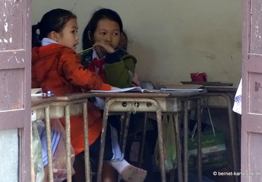 15-01-12-vientiane-schulkinder-027