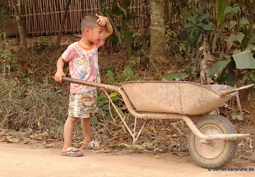 15-02-07-luangnamtha-263