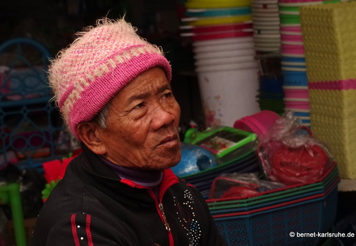 15-02-10-luangnamtha-traditioneller markt-021