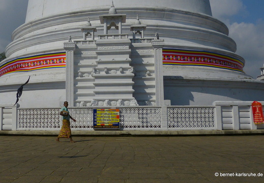 14-02-04-mahiyangana-stupa-046