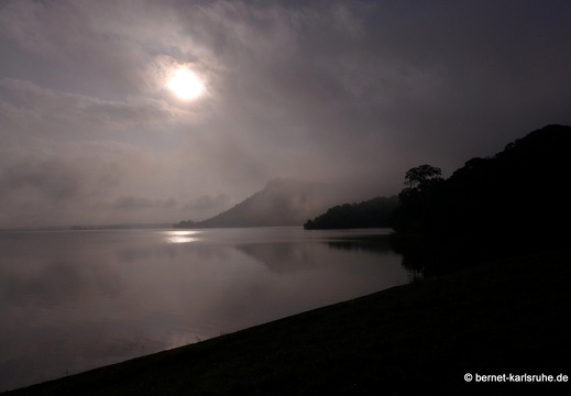 14-02-05-mahiyangana-sorabora-see-009