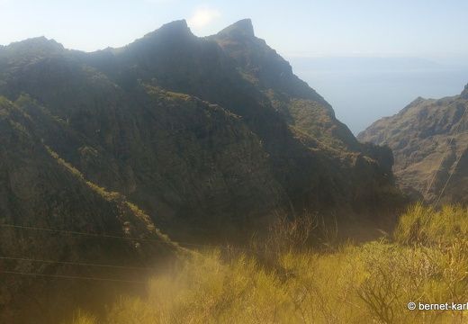 22-11-22-busfahrt von masca nach santiago del teide-024