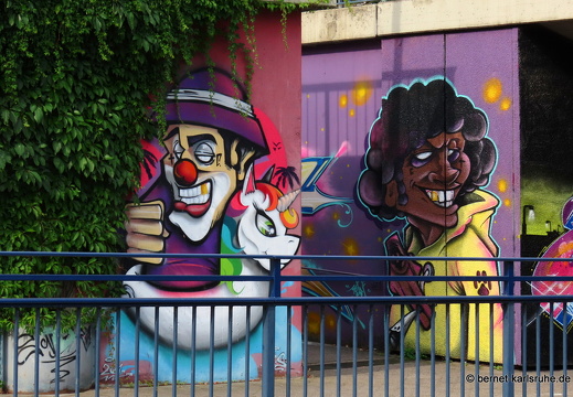 22-07-28-rheinstrasse-graffiti-