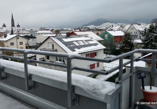 22-04-09-alte b3- schnee und obstbluete-002