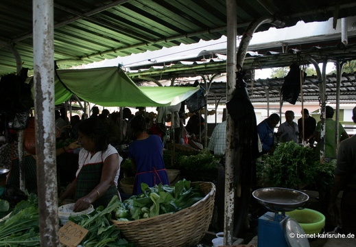11-11-12-quatrebornes-obst-gemuesemarkt-68