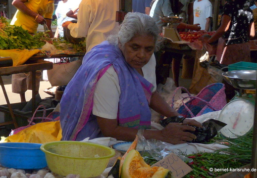11-11-12-quatrebornes-obst-gemuesemarkt-121