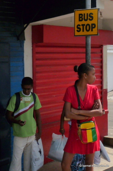 11-11-13-quatrebornes-kleidermarkt-1 - Kopie - Kopie.JPG