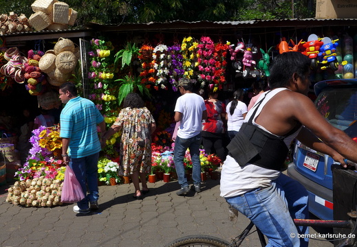 12-12-04-masaya-markt-375