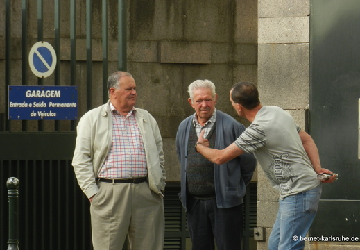 12-03-09-funchal-maenner-053