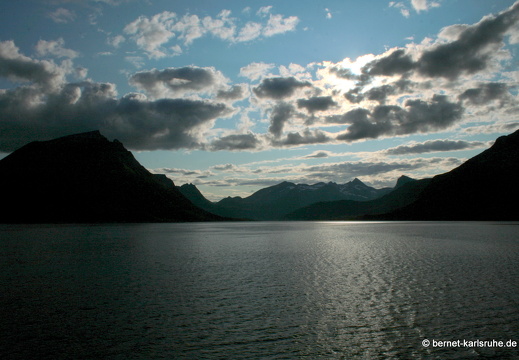 09-07-07-B-0645