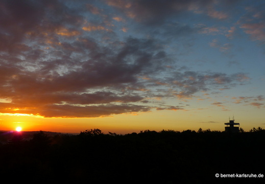 13-09-19-wasserturm-sonnenaufgang-