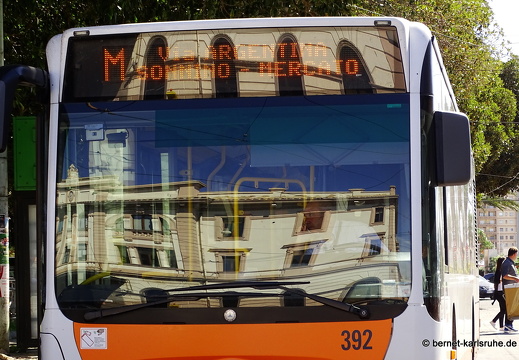 15-09-25-cagliari-bus-spiegelung-001