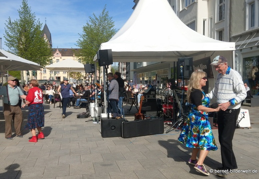 24-04-12-innenstadt-musik in der stadt-002