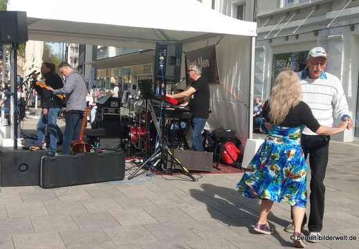 24-04-12-innenstadt-musik in der stadt-006