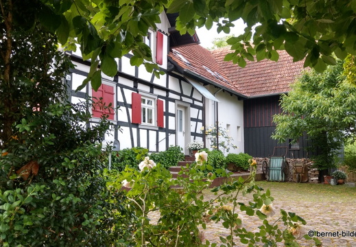 21-06-10-klotzbergstrasse-bauernhaus-