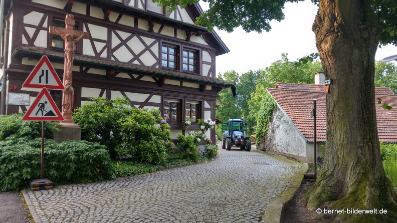21-06-10-klotzbergstrasse-bauernhaus-003.JPG