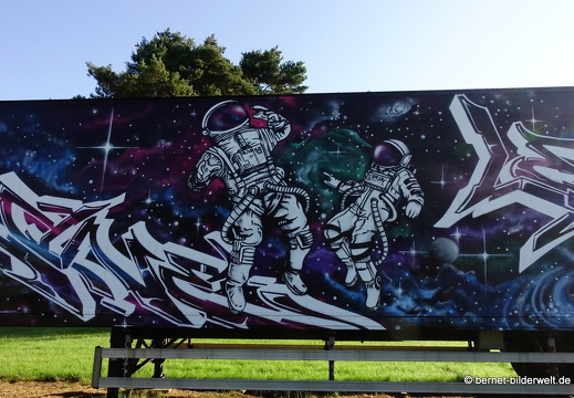 20-06-21-graffiti-haid-und neustrasse-combo-003