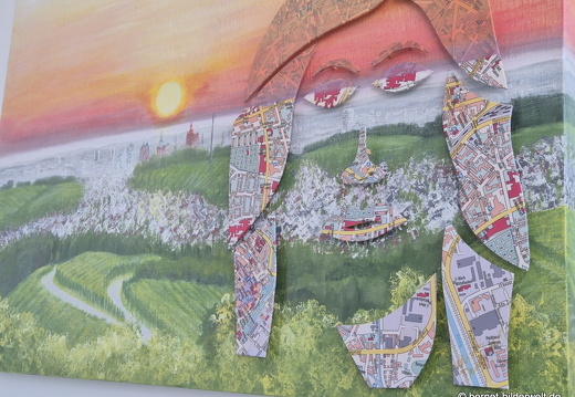 25-07-10-kronenplatz-bild in arztpraxis-001