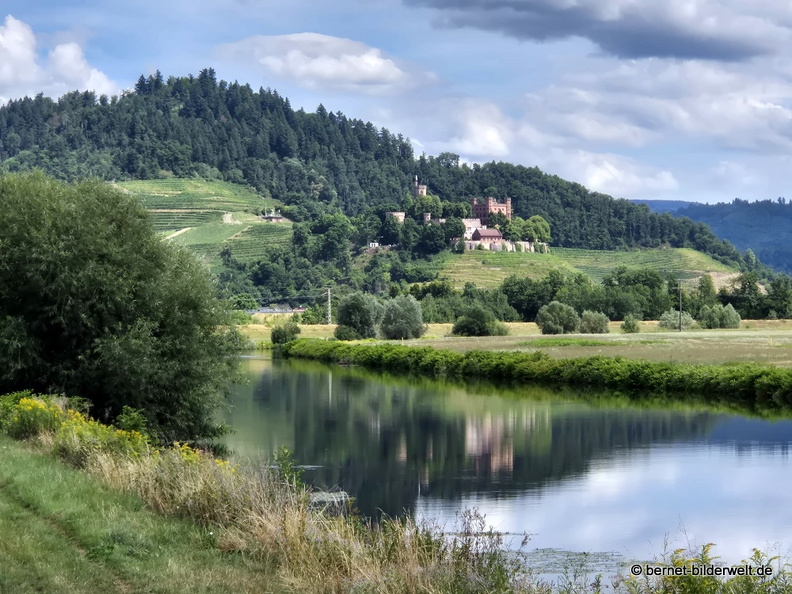 25-07-23-am grossendeich-ortenbergschloss-spiegelung-001.jpg