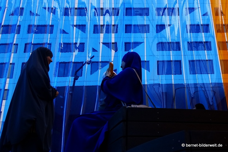 16-07-06-am centraal-polylesterkunst-159.JPG