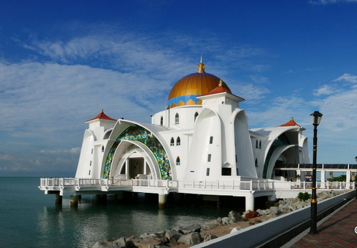 16-12-25-melaka- masjid selat-melaka-019