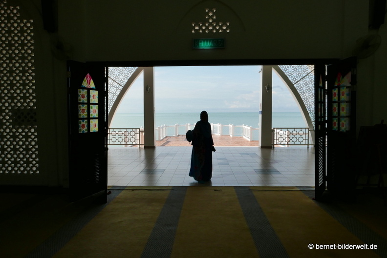 16-12-25-melaka- masjid selat-melaka-038.jpg