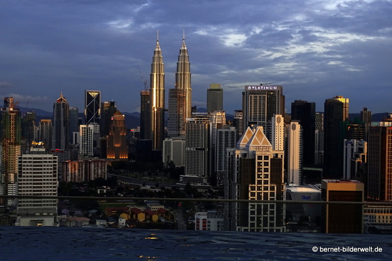 17-01-04-kl-regalia-37og-084.JPG