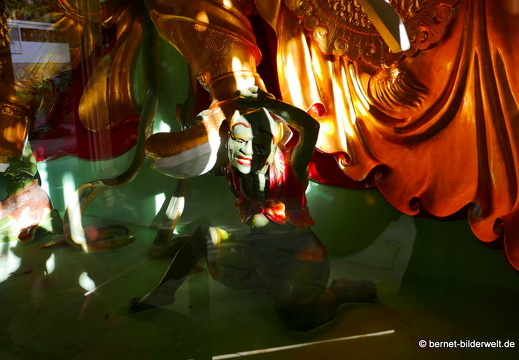 17-02-14-penang-kekloksi-temple-221