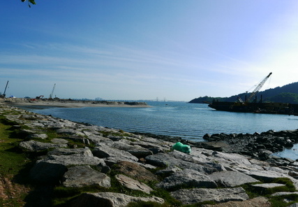 17-02-18-bayanlepas-am meer-001