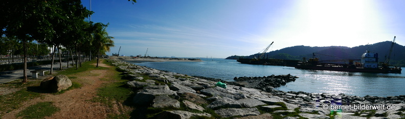 17-02-18-bayanlepas-am meer-001.JPG