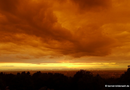 16-07-12-karlsruhe-sonnenuntergang bei regen-020