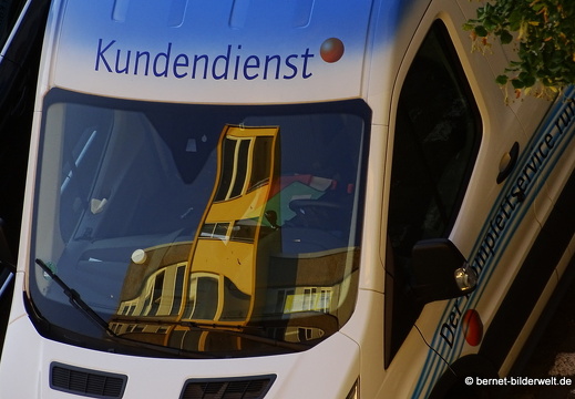 16-08-16-spiegelung-auto-004