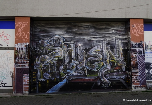 16-04-11-duesseldorf-gustaf-gruendgens-platz-graffiti-015