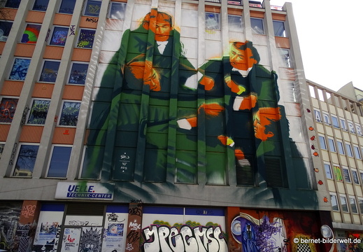 16-04-11-duesseldorf-gustaf-gruendgens-platz-graffiti-018